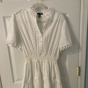 AQUA Size Small White puff sleeved dress. NEVER WORN, tabs on, perfect condition